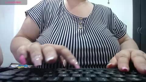 Snapshot of kathybigboobsbbw_ chatting on January 21, 2025, 9:25 pm kathybigboobsbbw_ online show from January 21, 2025, 9:25 pm