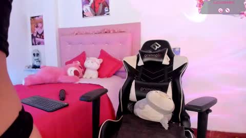 Snapshot of kathyy01 chatting on November 14, 2025, 11:24 pm valentina online show from November 14, 2025, 11:24 pm