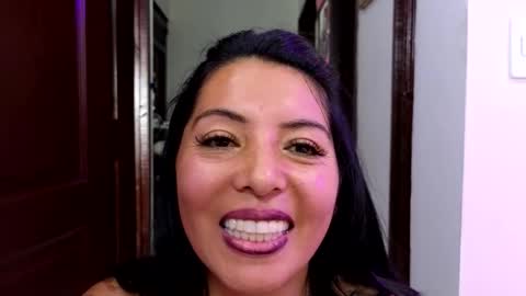 Katia collins online show from September 8, 2025, 4:50 pm