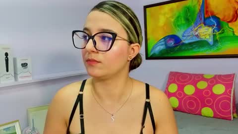 Khaterine online show from February 13, 2026, 12:01 pm