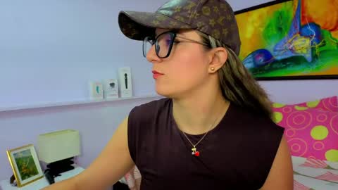 Snapshot of katia_foxx chatting on April 21, 2026, 12:11 pm Khaterine online show from April 21, 2026, 12:11 pm
