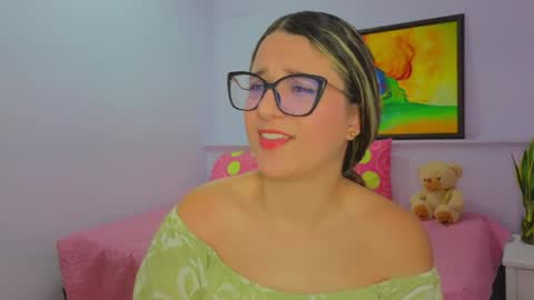 Snapshot of katia_foxx chatting on May 5, 2026, 12:13 pm Khaterine online show from May 5, 2026, 12:13 pm