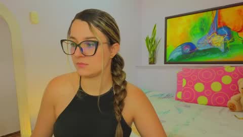 Snapshot of katia_foxx chatting on May 21, 2026, 12:01 pm Khaterine online show from May 21, 2026, 12:01 pm