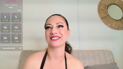 Snapshot of katia_gh chatting on April 30, 2026, 4:19 am Katia online show from April 30, 2026, 4:19 am
