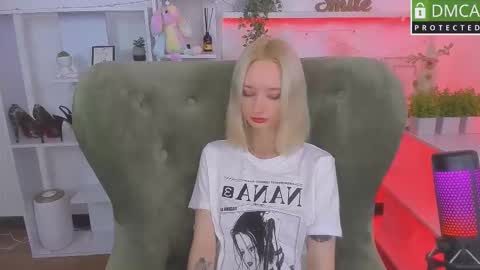 Katia  online show from October 10, 2025, 6:23 am