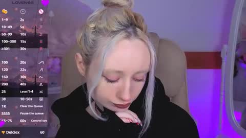 Katia  online show from February 5, 2026, 6:51 am