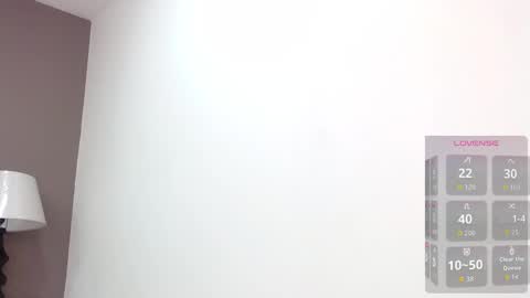 Katia Foster online show from November 6, 2025, 12:28 pm