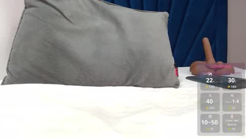 Katia Foster online show from November 26, 2025, 2:07 pm