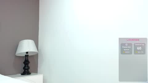 Katia Foster online show from December 2, 2025, 11:59 am