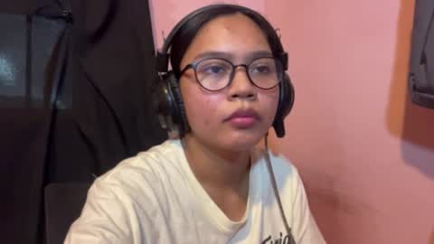 Lily online show from May 27, 2026, 2:25 pm