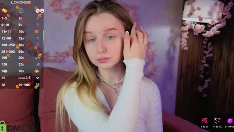 Snapshot of katrina_bail chatting on November 13, 2025, 1:15 am Katrina Bail online show from November 13, 2025, 1:15 am