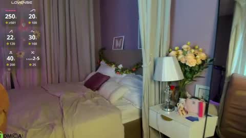 Snapshot of katrina_bail chatting on April 28, 2026, 1:04 am Katrina Bail online show from April 28, 2026, 1:04 am