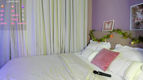 Snapshot of katrina_bail chatting on May 18, 2026, 1:02 am Katrina Bail online show from May 18, 2026, 1:02 am