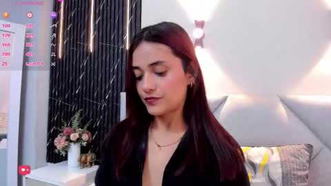 Keyla online show from October 13, 2025, 7:14 pm