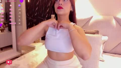 Keyla online show from November 6, 2025, 7:26 pm