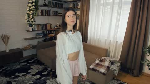 Kate Aurora online show from February 27, 2026, 8:03 am