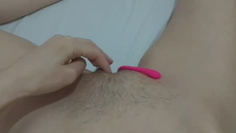 Snapshot of katrinna_arinna chatting on January 10, 2025, 12:04 pm katrina dont forget to give me thumbs up online show from January 10, 2025, 12:04 pm