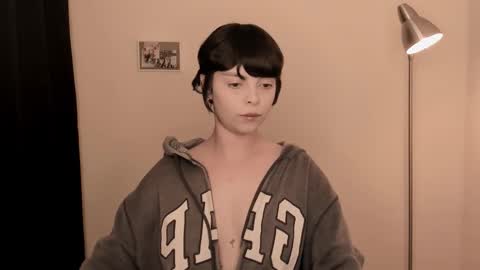 Snapshot of katsurotaro chatting on November 17, 2025, 10:04 pm katsuro online show from November 17, 2025, 10:04 pm