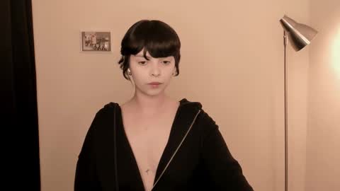 Snapshot of katsurotaro chatting on November 19, 2025, 8:09 pm katsuro online show from November 19, 2025, 8:09 pm