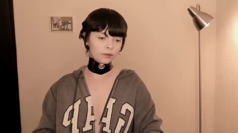 Snapshot of katsurotaro chatting on November 22, 2025, 9:36 pm katsuro online show from November 22, 2025, 9:36 pm