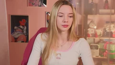 katt_yy online show from November 28, 2025, 5:10 am