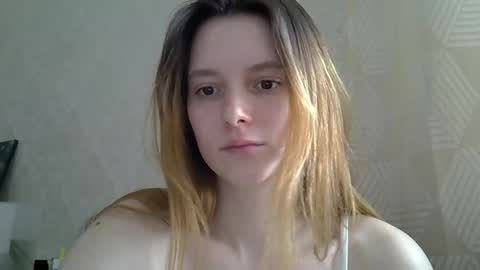 Snapshot of katte_light chatting on April 18, 2026, 2:10 pm katte light online show from April 18, 2026, 2:10 pm
