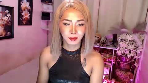 Snapshot of kattiecurrent chatting on December 15, 2025, 5:12 am Saisy online show from December 15, 2025, 5:12 am