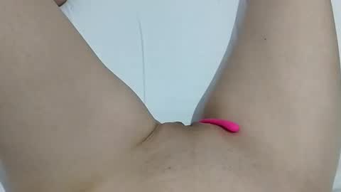 nikitta online show from November 9, 2025, 5:22 pm