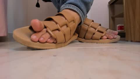 Katty online show from February 23, 2026, 8:39 pm