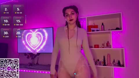 Olivia online show from April 28, 2026, 4:34 pm