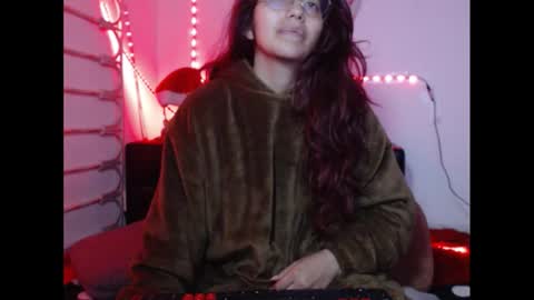 Katy online show from November 4, 2025, 5:06 am