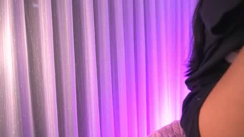 Katy online show from December 3, 2025, 11:52 am