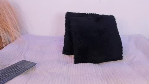 Katy Van online show from February 23, 2025, 5:01 am