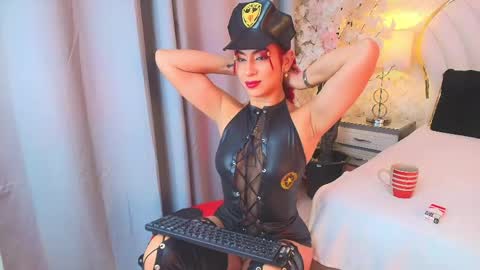 katyjackson online show from April 22, 2026, 2:07 pm