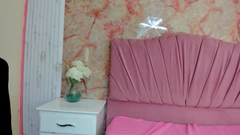 katysweetas online show from December 14, 2025, 7:51 pm