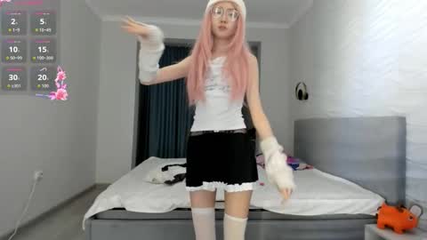 Snapshot of kawai_mai chatting on December 16, 2025, 1:16 pm mai online show from December 16, 2025, 1:16 pm