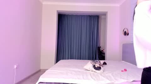 Snapshot of kawai_mai chatting on December 19, 2025, 1:51 pm mai online show from December 19, 2025, 1:51 pm