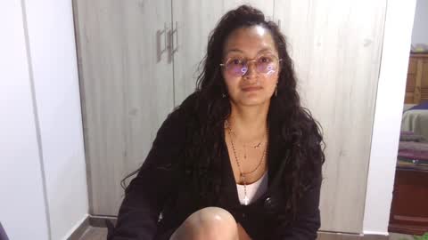  Khawit  online show from January 23, 2025, 11:15 pm