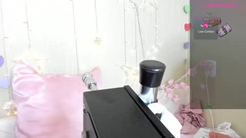 Snapshot of kaya_devis chatting on September 20, 2025, 4:35 am KAYA online show from September 20, 2025, 4:35 am