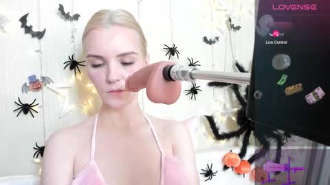 Snapshot of kaya_devis chatting on October 24, 2025, 5:59 am KAYA online show from October 24, 2025, 5:59 am