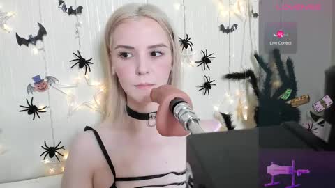 Snapshot of kaya_devis chatting on October 30, 2025, 4:47 am KAYA online show from October 30, 2025, 4:47 am