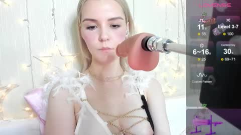 Snapshot of kaya_devis chatting on November 22, 2025, 5:06 am KAYA online show from November 22, 2025, 5:06 am