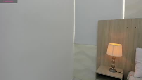   online show from November 8, 2025, 11:21 am