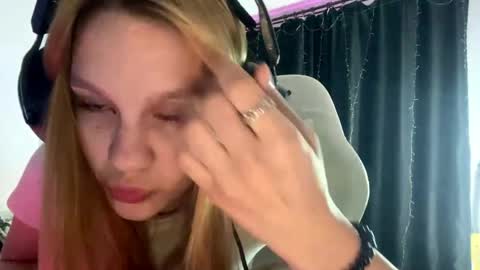 Amia online show from April 6, 2026, 6:20 pm