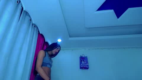 kayla_sexx online show from May 8, 2026, 10:59 pm