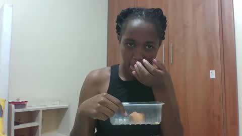 kaylar online show from March 26, 2026, 5:13 am