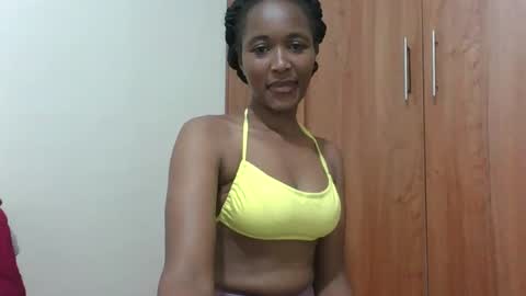 kaylar online show from April 5, 2026, 7:49 am