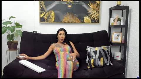 Snapshot of kayle_love_hot chatting on January 8, 2025, 11:52 pm Kayle online show from January 8, 2025, 11:52 pm