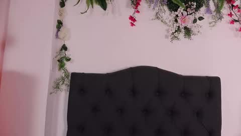 kaylee_lee online show from February 10, 2026, 4:27 am