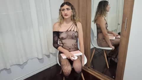 Snapshot of kayleesims_ chatting on May 6, 2026, 12:41 am Kaylee Sims online show from May 6, 2026, 12:41 am